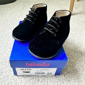 Bebenis Lace Booties